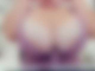 lovelyclara4u's Live Sex Cam Show