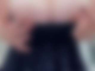 lovelyclara4u's Live Sex Cam Show