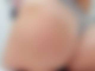 lovelyclara4u's Live Sex Cam Show