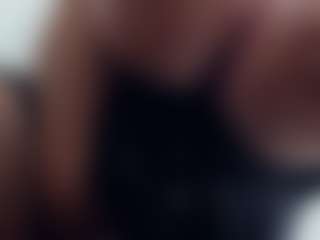 lovelyclara4u's Live Sex Cam Show