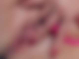 lovelyclara4u's Live Sex Cam Show
