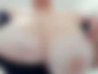 lovelyclara4u's Live Sex Cam Show