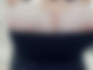 lovelyclara4u's Live Sex Cam Show