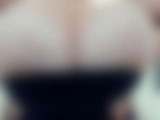 lovelyclara4u's Live Sex Cam Show