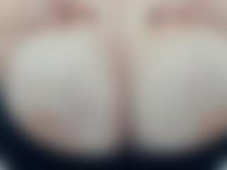 lovelyclara4u's Live Sex Cam Show