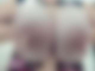 lovelyclara4u's Live Sex Cam Show