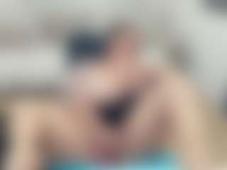 lovelyclara4u's Live Sex Cam Show