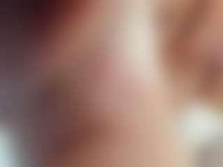lovelyclara4u's Live Sex Cam Show