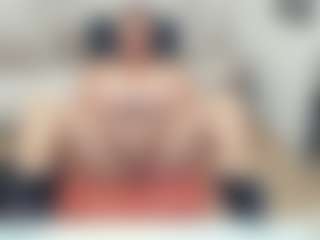 lovelyclara4u's Live Sex Cam Show
