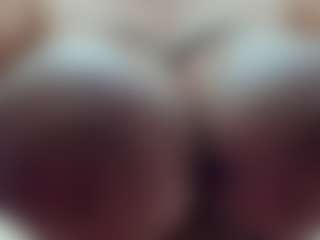 lovelyclara4u's Live Sex Cam Show