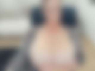 Spettacolo in cam dal vivo con lovelyclara4u - Ginger Red Hair su Camsoda