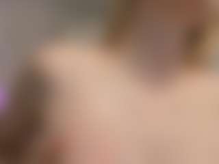 hotcarolinexo's Live Sex Cam Show