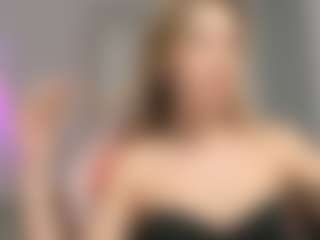 Live cam show with hotcarolinexo - Foot Fetish Blonde Hair on livesexfox.com