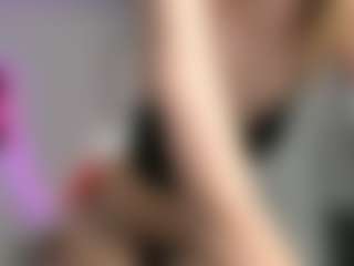 hotcarolinexo's Live Sex Cam Show
