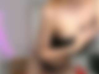 hotcarolinexo's Live Sex Cam Show