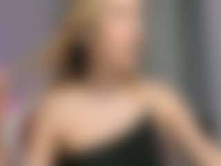 hotcarolinexo's Live Sex Cam Show