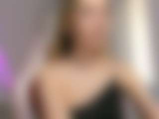 Live cam show with hotcarolinexo - Blonde Hair on TeamSkeetLive