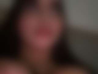 Live cam show with Gaby Ferrer - Oil on Big Tits