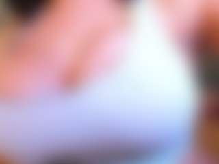 Live cam show with Gaby Ferrer - Curly Hair on SpunkLive