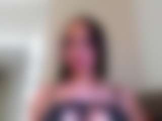 Live cam show with Gaby Ferrer - Fingers on LiveSexCams6