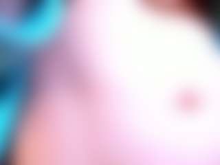 Live cam show with Gaby Ferrer - Brown Hair Toys on eurowanks.com