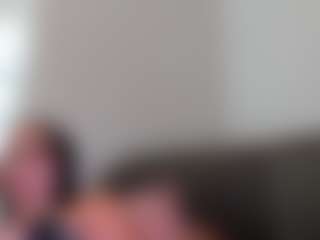 Live cam show with Gaby Ferrer - Sexwebcam Brown Hair on Gym Cam Girls