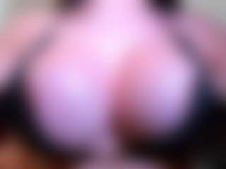 Live cam show with Gaby Ferrer - Latina Teen (18+) on Camsoda | colombia