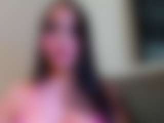 Live cam show with Gaby Ferrer - Brown Eyes Big Tits on Camsoda
