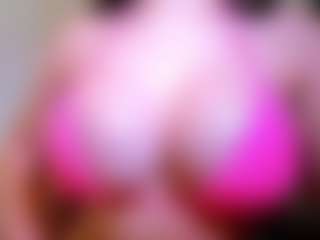 Live cam show with Gaby Ferrer - Young Adult on Streamer API