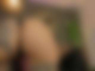 Live cam show with Ginebra - Thong on wildcum.com
