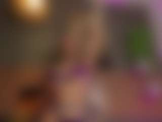 Live cam show with Ginebra - Living Room on Camsoda