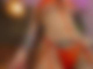 Live cam show with Ginebra - Grandes Tetas on WildCum