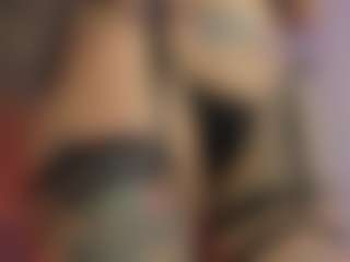 Live cam show with Ginebra - Grandes Tetas on Milfs Live