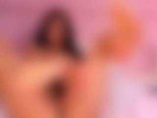 Live cam show with Hanna Taylor - Striptease on mypornchat.com