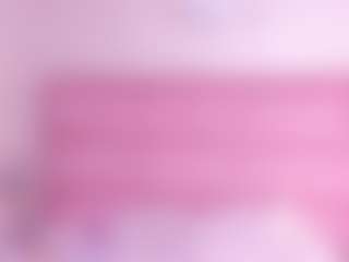 Live cam show with Hanna Taylor - Petite Teen (18+) on TeamSkeetLive