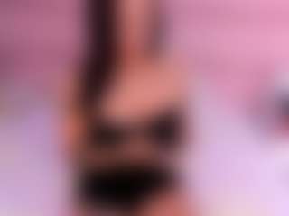 Live cam show with Hanna Taylor - Squirt on Camsoda