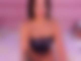 Live cam show with Hanna Taylor - Petite on Camsoda
