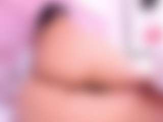 Live cam show with Hanna Taylor - Squirt on Camsoda
