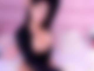 Live cam show with Hanna Taylor - Striptease on Camsoda