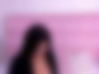 Live cam show with Hanna Taylor - Dildo Or Vibrator on Camsoda