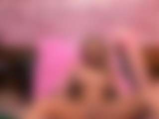 Live cam show with LiaMetz - Thin on Camsoda