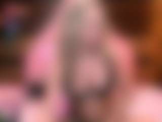Live cam show with LiaMetz - Living Room on CamSextacy