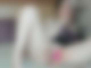 Live cam show with mandyblaire - Shaved Pussy on sexylivex.com
