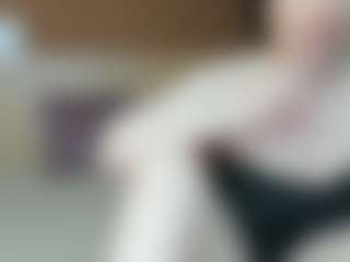 Live cam show with mandyblaire - Longhair on Cam Slut