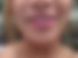 Live cam show with Salomme Cruz - Fingering on Milf Play