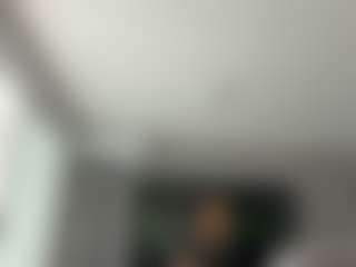Live cam show with Salomme Cruz - Deepthroat on Camsoda