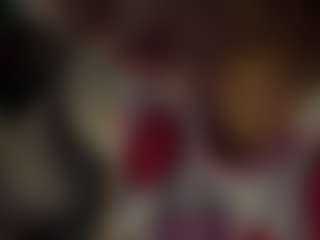 Live cam show with Salomme Cruz - Plug on SquirtSoMuch