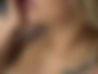 Live cam show with Salomme Cruz - Brown Eyes on Camsoda