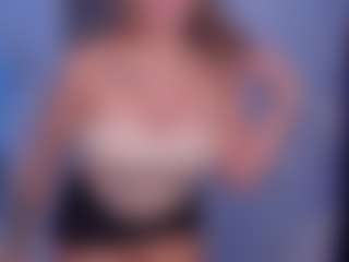 Live cam show with Salomme Cruz - Brown Eyes Lovense on Strip Flash - Live Sex Shows