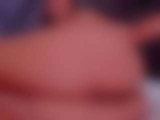 Live cam show with Salomme Cruz - Wet on Dare Cams